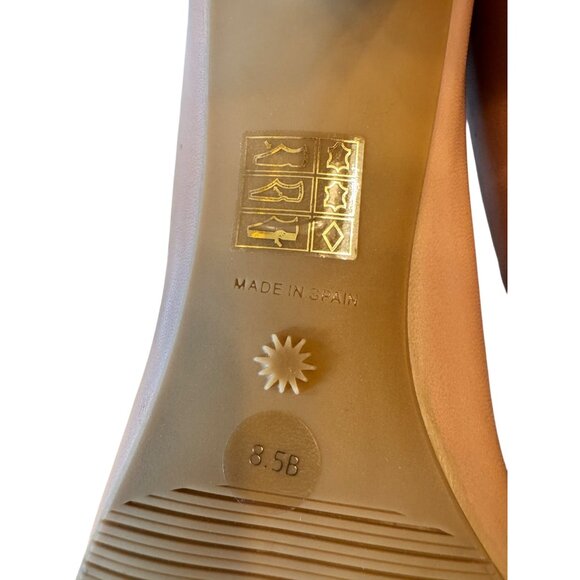 Stuart Weitzman SIze 8.5 Linsi 77MM Block Heel Leather Pumps NWOB. - Picture 9 of 11